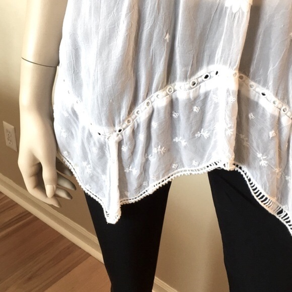 Johnny Was White Embroidered Flowy Damask Tunic. Size S. P/A876/M - Picture 5 of 10